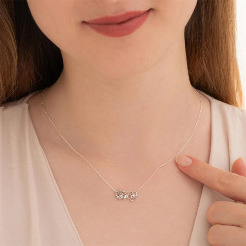 Load image into Gallery viewer, Custom Combined Birth Flower Necklace for Mom Personalized 12 Month Flower Stainless Steel Necklaces Jewelry Mothers Day Gift
